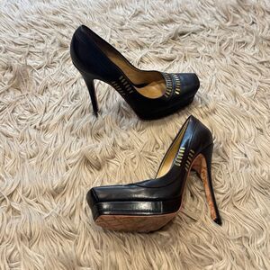 L.A.M.B. High Heel Pumps size 5